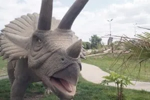 dinosaurs at golf park
